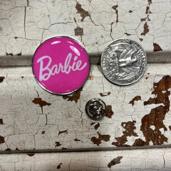 Brand new Barbie pink circle enamel pin - Picture 2 of 3